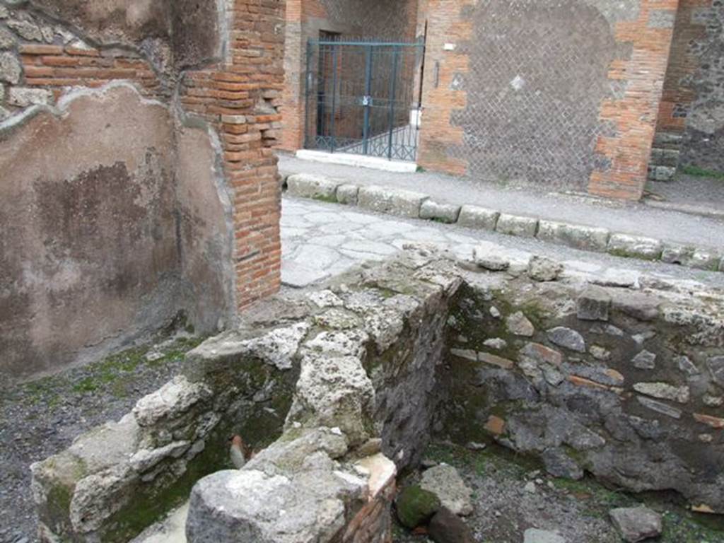 VIII.3.22 Pompeii. December 2007. Looking south west across counter to entrance and Via delle Scuole.
