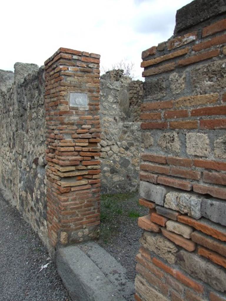 VIII.3.26 Pompeii. December 2007. Entrance.