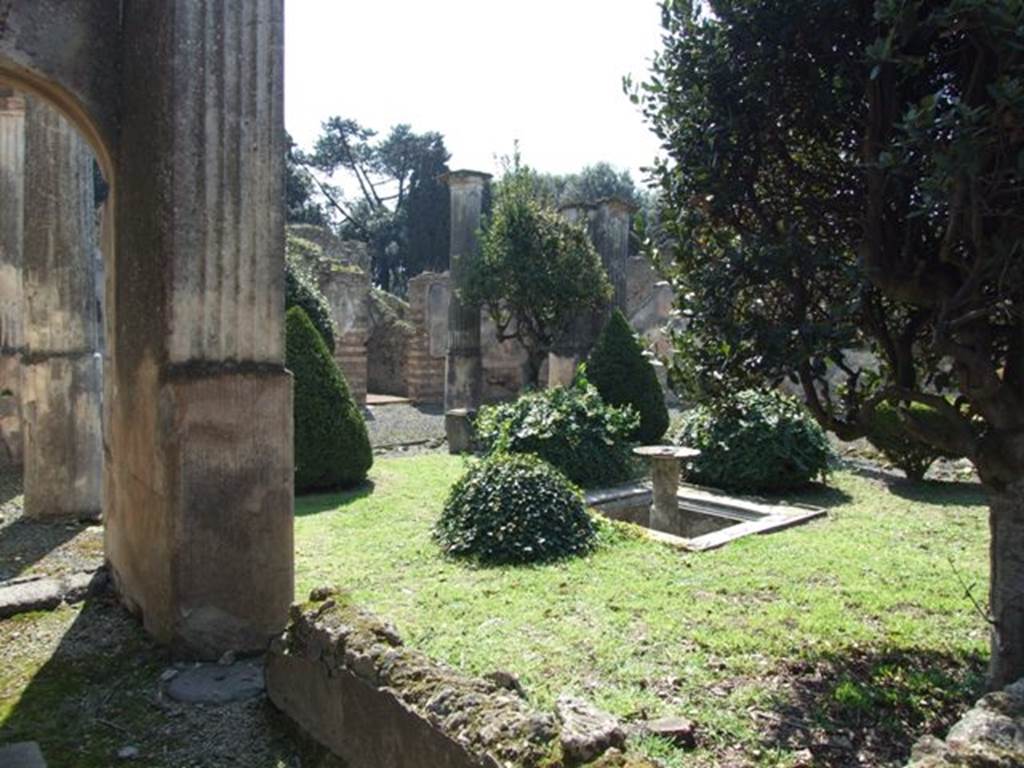 VIII.4.4 Pompeii. March 2009. Looking south west across peristyle.