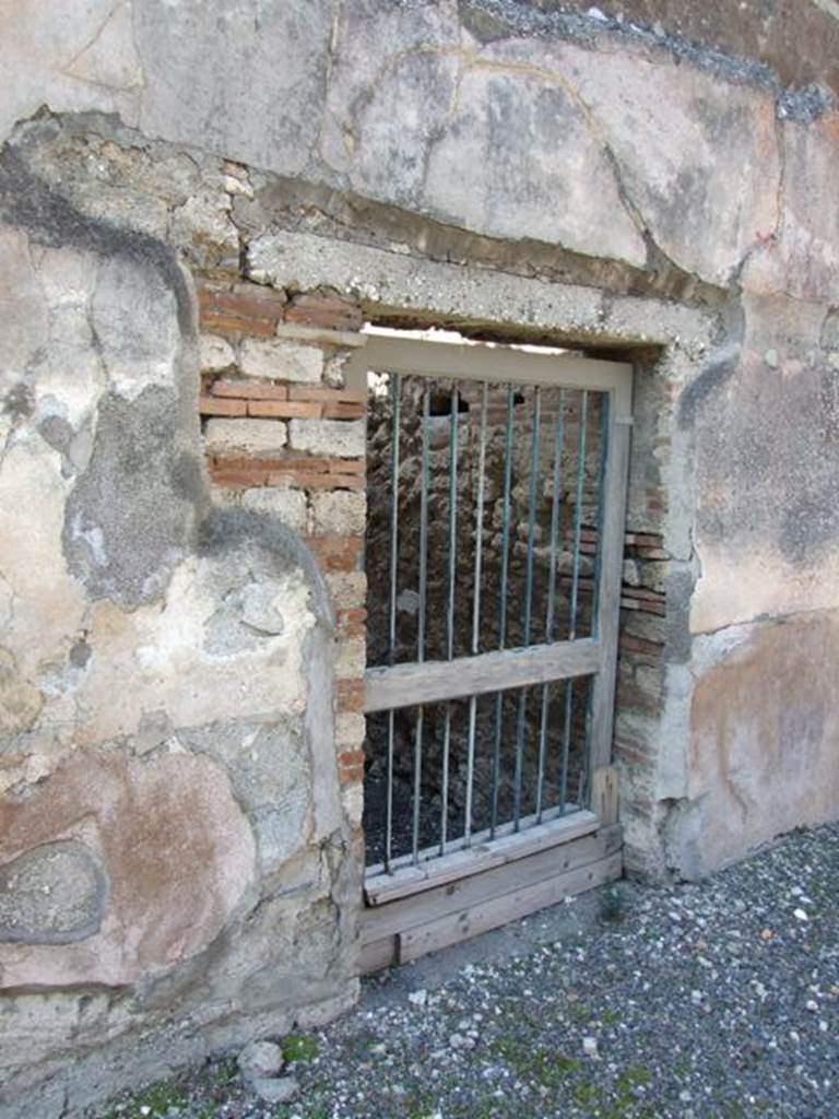VIII.4.4 Pompeii. March 2009. Room 16. Door to side entrance at VIII.4.49