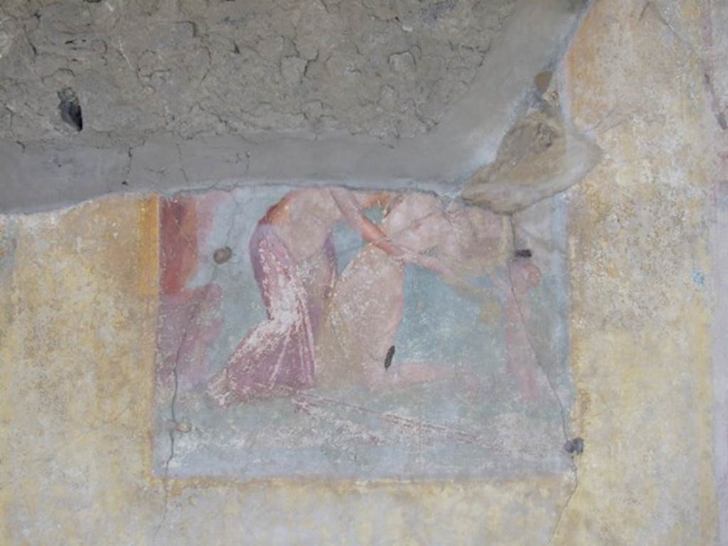VIII.4.4 Pompeii. March 2009. Room 4. East wall. Remains of Wall painting of Apollo and Daphne with Eros. See Helbig, W., 1868. Wandgemälde der vom Vesuv verschütteten Städte Campaniens. Leipzig: Breitkopf und Härtel. (209).