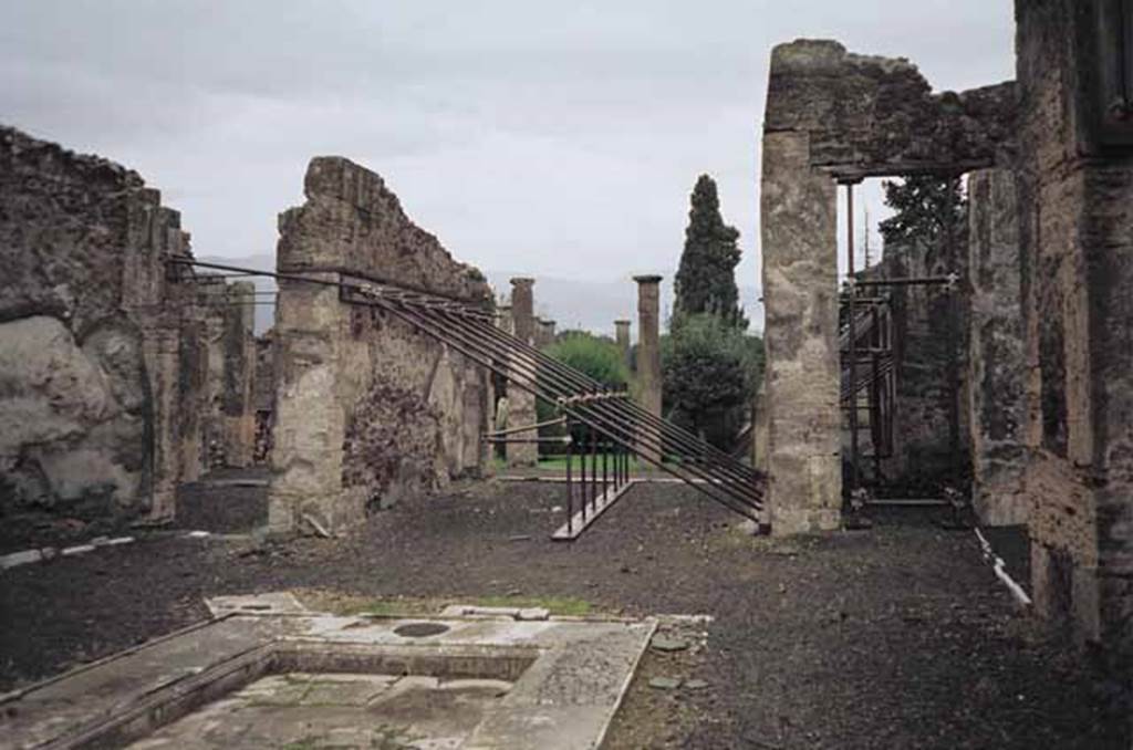 VIII.4.15 Pompeii. January 2009. Looking south from atrium towards tablinum. Photo courtesy of Rick Bauer.