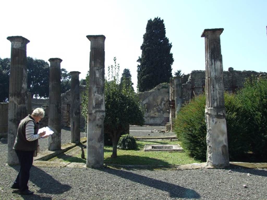 VIII.4.15 Pompeii. March 2009. Looking west across peristyle garden.