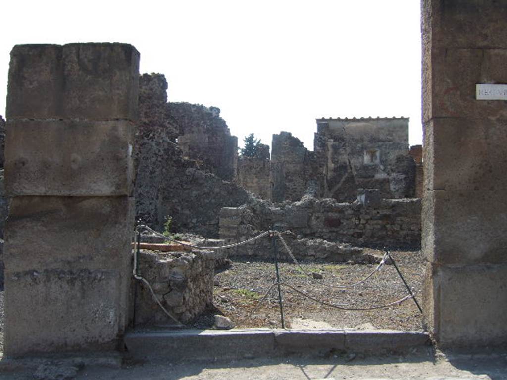 VIII.4.17a Pompeii. September 2005. Looking west towards second entrance on Via Stabiana, un-numbered on Eschebach plan.
Originally known as Strada Stabiana 93.