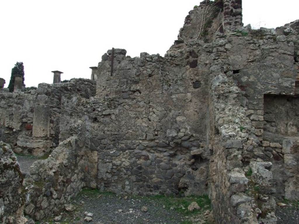 VIII.4.22 Pompeii. Shop and rooms. December 2007. Room on north side at rear.