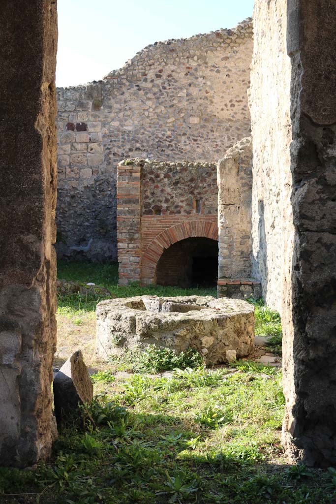 VIII.4.27 Pompeii, taken from VIII.4.26. December 2018. Looking west. Photo courtesy of Aude Durand.
