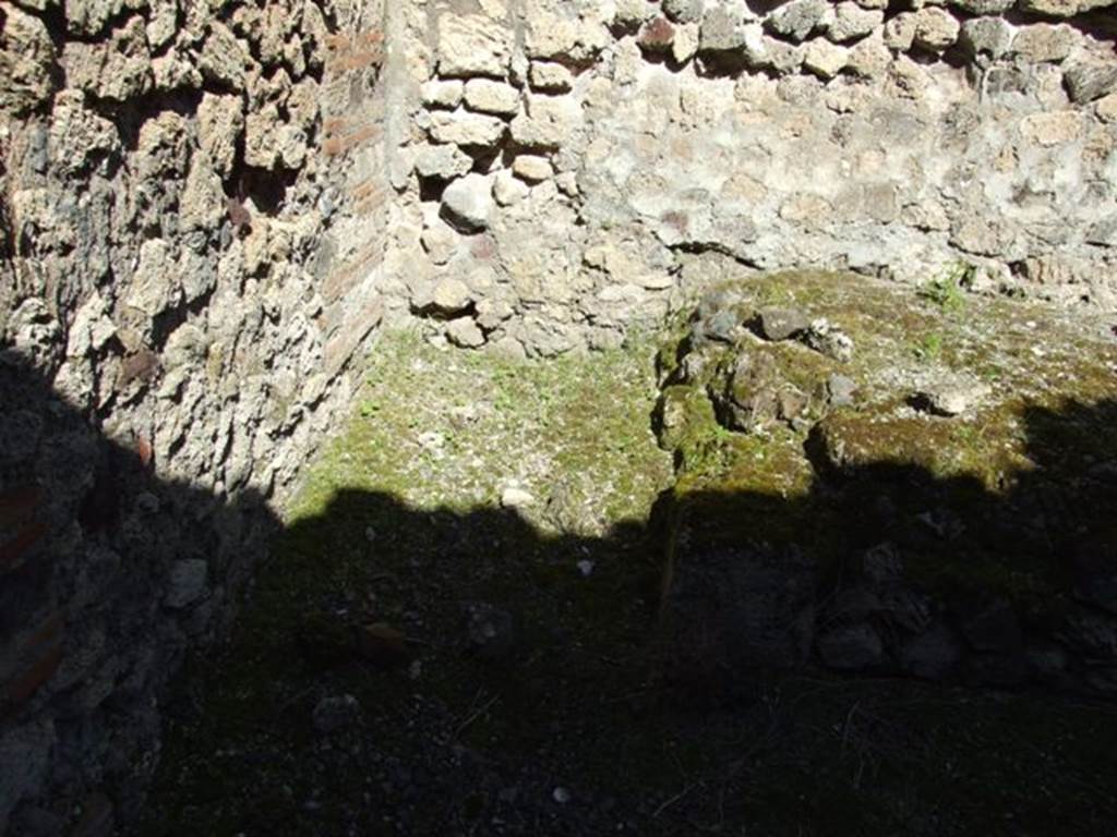 VIII.5.2 Pompeii. March 2009. Room 21. Kitchen. North west corner.