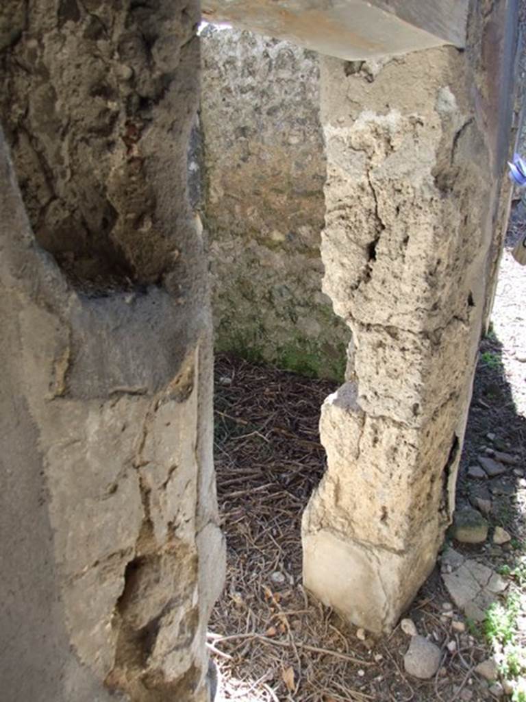 VIII.5.5 Pompeii. March 2009. Doorway to Room 28.