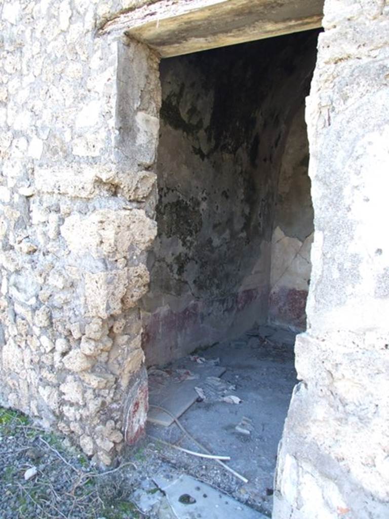 VIII.5.5 Pompeii. March 2009. Doorway to Room 31. Cubiculum.