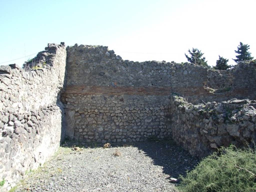 VIII.5.9 Pompeii. March 2009. Room 10. looking east.