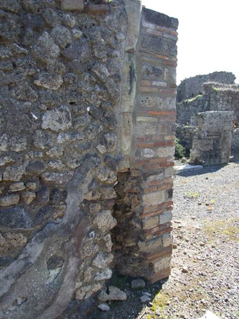 VIII.5.9 Pompeii. March 2009. Downpipe in east fauces wall.