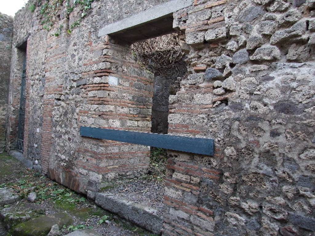 VIII.5.14 Pompeii. December 2006. Entrance.