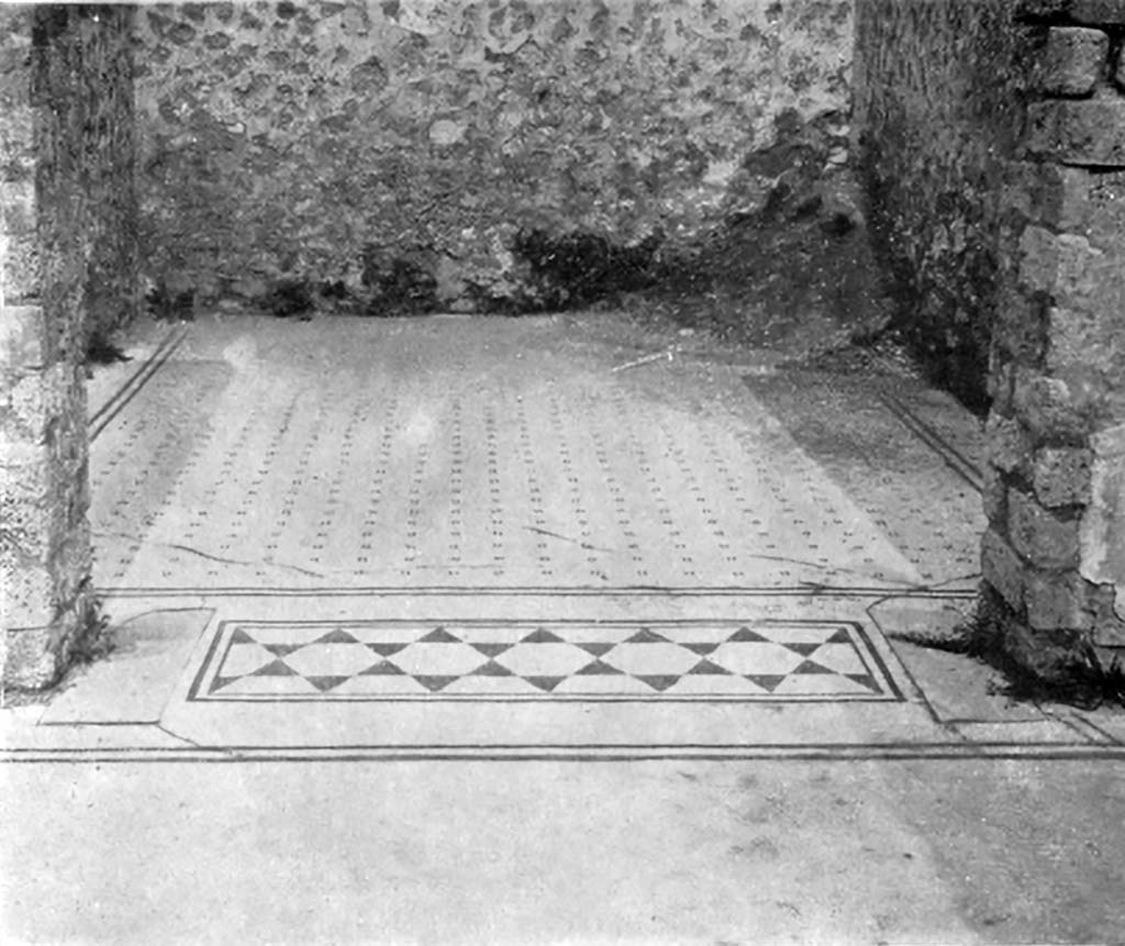 VIII.5.16 Pompeii. c.1930. Looking north from anteroom across threshold with 6 pointed stars towards triclinium
See Blake, M., (1930). The pavements of the Roman Buildings of the Republic and Early Empire. Rome, MAAR, 8, (p.77,115,119 & Pl.33, tav.1).