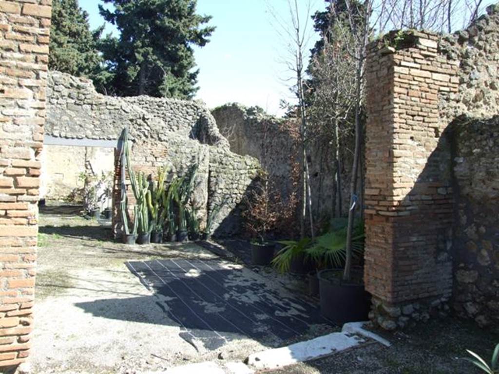 VIII.5.16 Pompeii. March 2009. Room 5. Looking south east towards Corridor, Room 8.