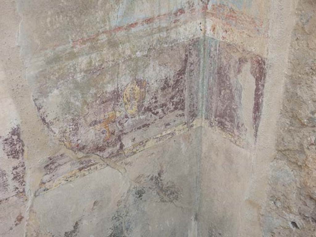 VIII.5.16 Pompeii. May 2017. Room 7, detail of painted decoration from north-east corner. Photo courtesy of Buzz Ferebee.