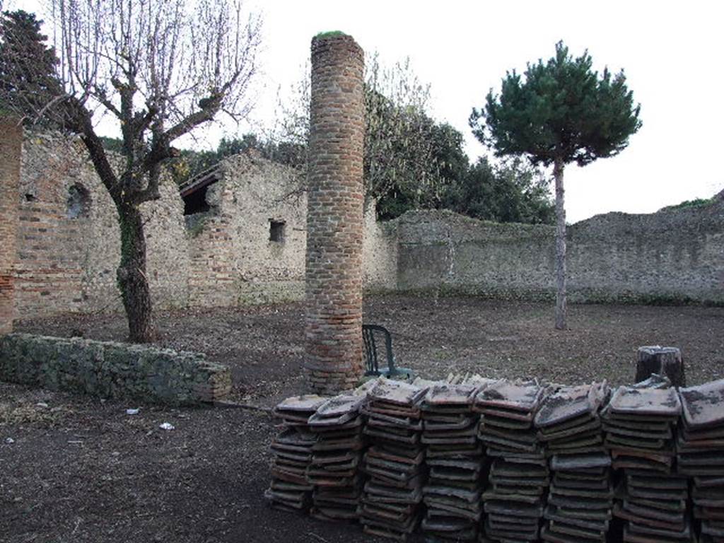 VIII.5.16 Pompeii. December 2006. North Portico, looking south east across garden area.