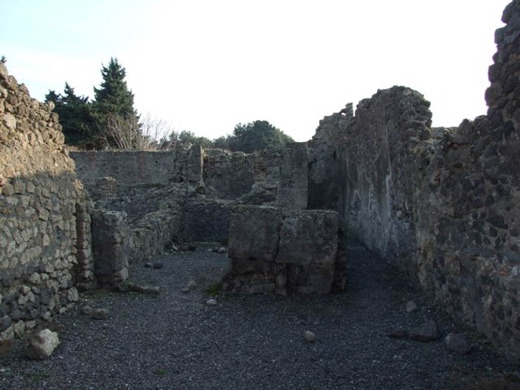 VIII.5.21 Pompeii. Shop and room. December 2007. Looking south across shop.