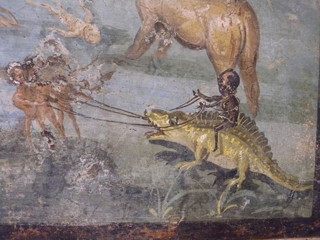 VIII.5.24 Pompeii. Detail from a wall painting of Pygmies in a Nile Scene. From a low wall connecting peristyle columns in VIII.5.24.
Now in Naples Archaeological Museum. Inventory number 113195.