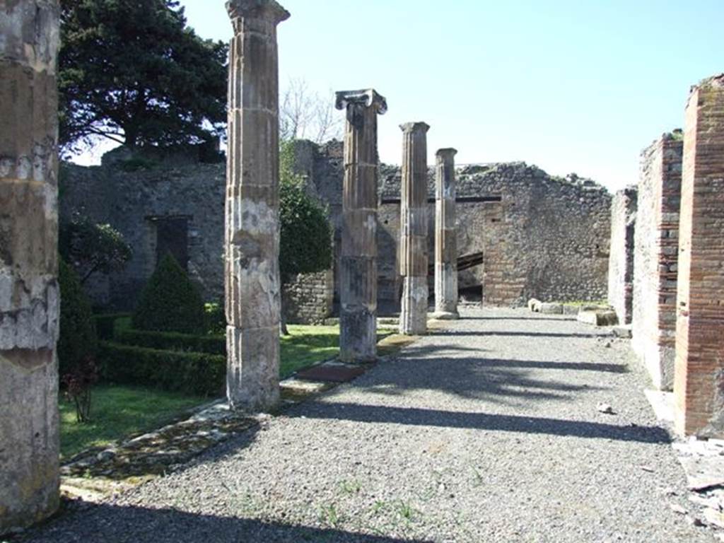 VIII.5.28 Pompeii. March 2009. Looking west along the North Portico.