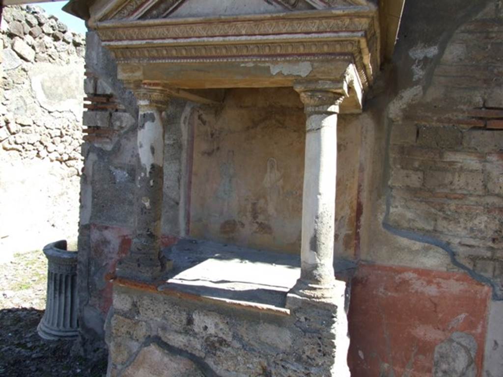 VIII.5.37 Pompeii. March 2009. Lararium.