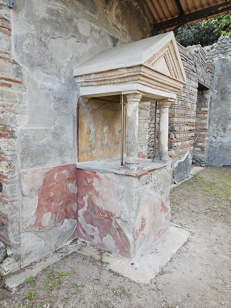 VIII.5.37 Pompeii. November 2024.
Room 1, aedicula lararium, from north end. Photo courtesy of Annette Haug.
