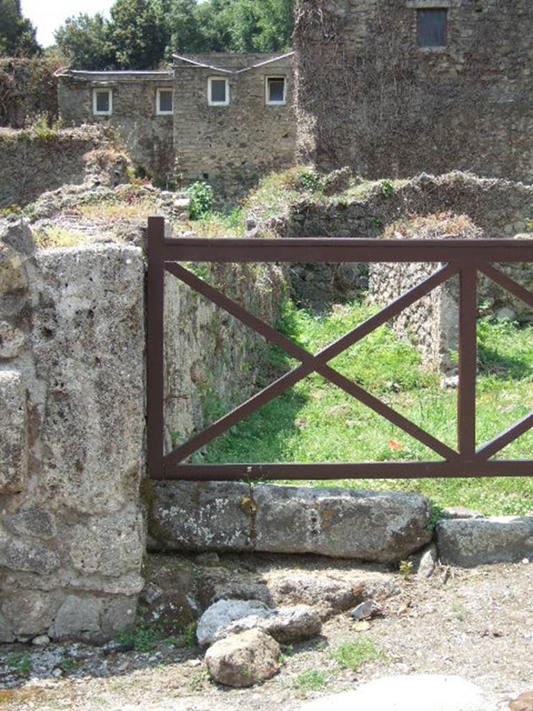 VIII.7.9 Pompeii. May 2006. Steps to upper floor.