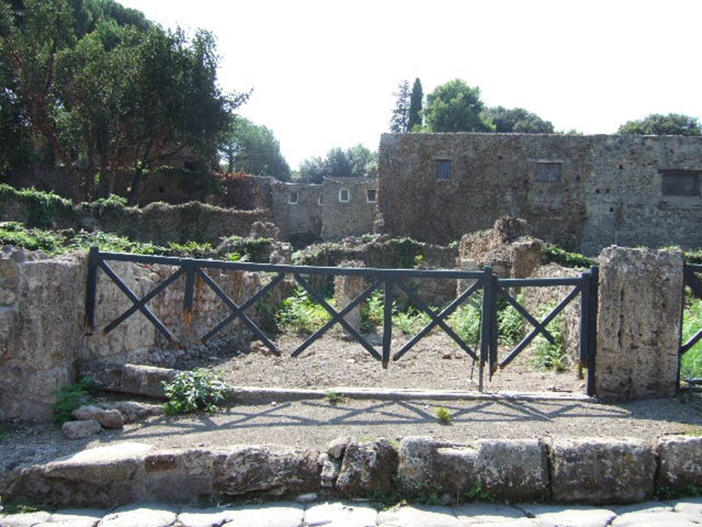 VIII.7.9 Pompeii. September 2005. Steps to upper floor, on left of joint entrance.