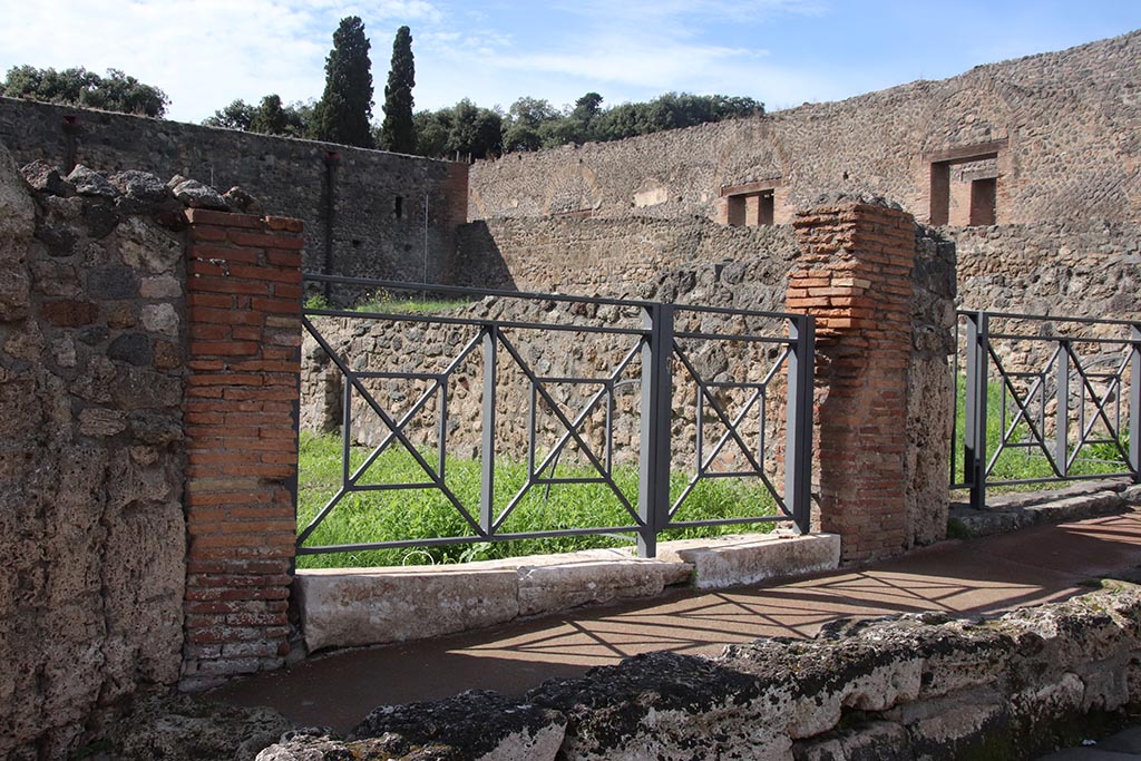 VIII.7.12 Pompeii. October 2024. Looking north-west towards entrance doorway. Photo courtesy of Klaus Heese.