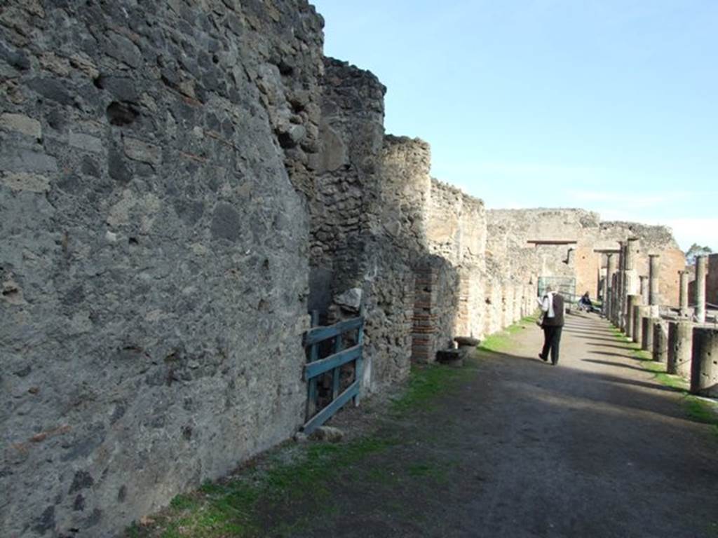 VIII.7.16 Pompeii. December 2007. North side looking east.