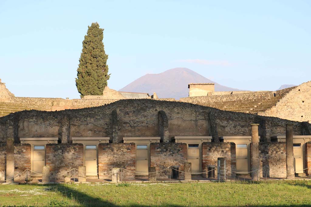 VIII.7.16 Pompeii. December 2018. Looking towards north side from south side. Photo courtesy of Aude Durand.
All rooms on this side appear to have been fitted with “portacabins”, presumably used as dressing rooms for performances.