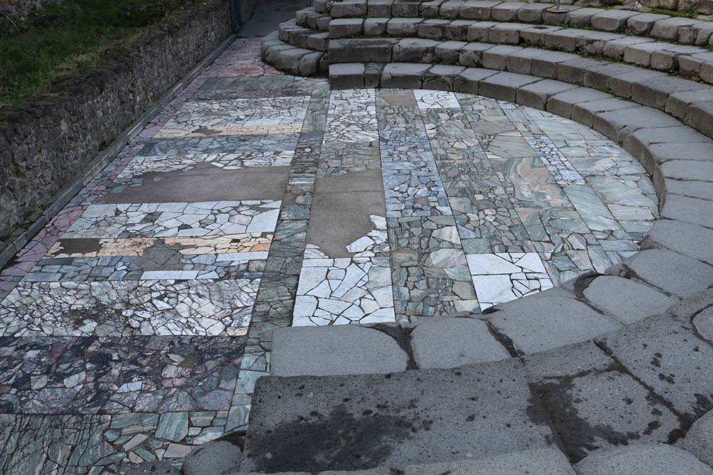 VIII.7.19 Pompeii. December 2018. Looking west across flooring. Photo courtesy of Aude Durand.