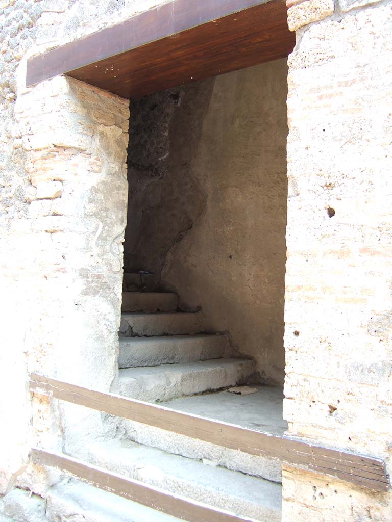 VIII.7.20 Pompeii. May 2006.
Second, west rear entrance to the Little Theatre or Odeon with steps to upper seating.