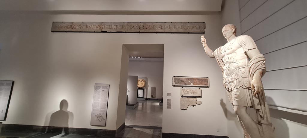 VIII.7.20 Pompeii. April 2023.
Above doorway, second of the two identical inscriptions each well over 6 metres long, from the area of the stage (inv. 3822).
On display in “Campania Romana” gallery in Naples Archaeological Museum. Photo courtesy of Giuseppe Ciaramella.