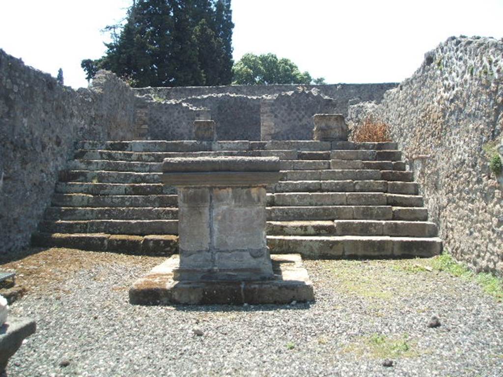 VIII.7.25 Pompeii. December 2006. Looking west to the stairs leading to the temple.
