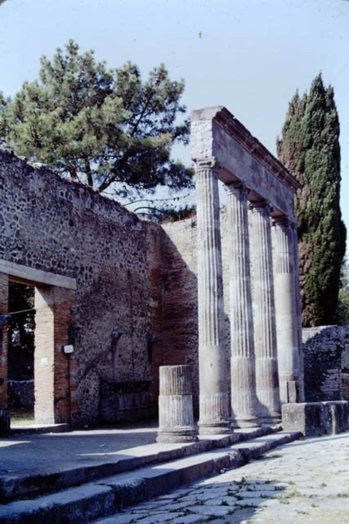 VIII.7.30 Pompeii. 1968. Columns at entrance of Triangular Forum. Photo by Stanley A. Jashemski.
Source: The Wilhelmina and Stanley A. Jashemski archive in the University of Maryland Library, Special Collections (See collection page) and made available under the Creative Commons Attribution-Non Commercial License v.4. See Licence and use details.
J68f1173