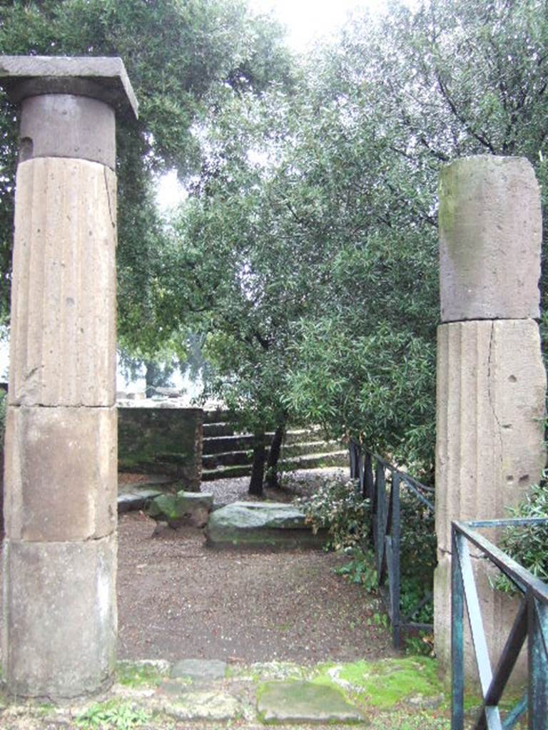 VIII.7.33 Pompeii. December 2005. Triangular Forum most westerly point near schola VIII.2.39.