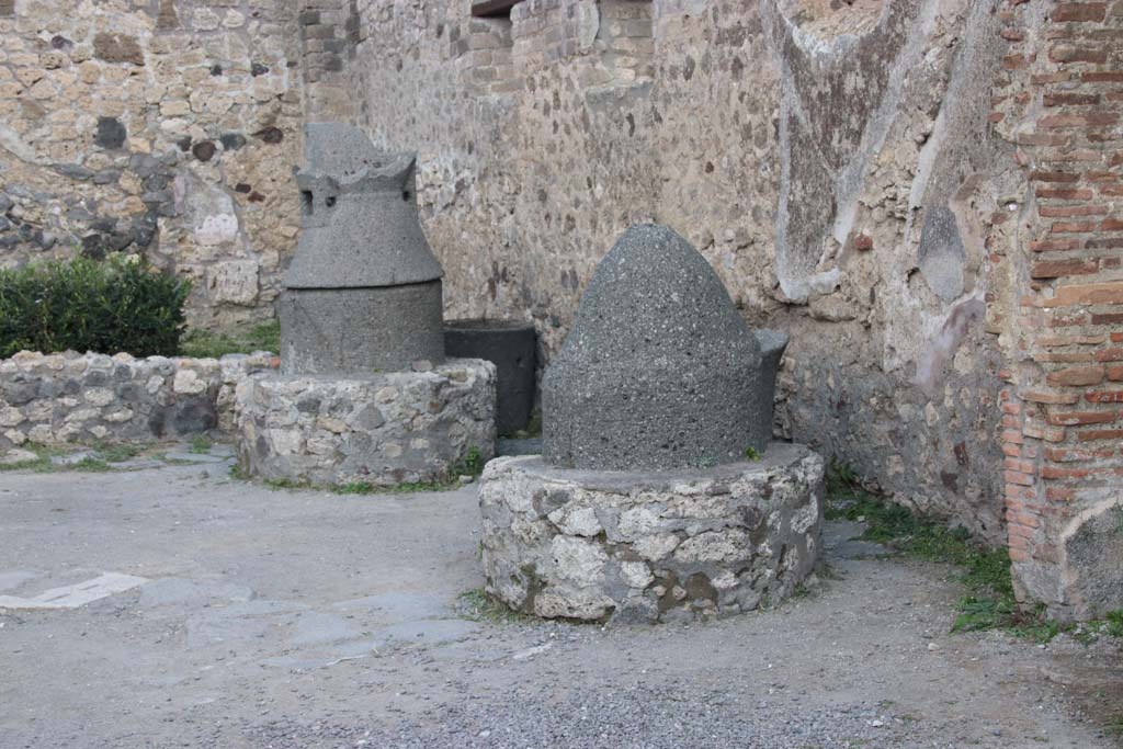 IX.1.3 Pompeii. September 2017. Mills against the south wall, at the rear of the bakery shop.
Photo courtesy of Klaus Heese.