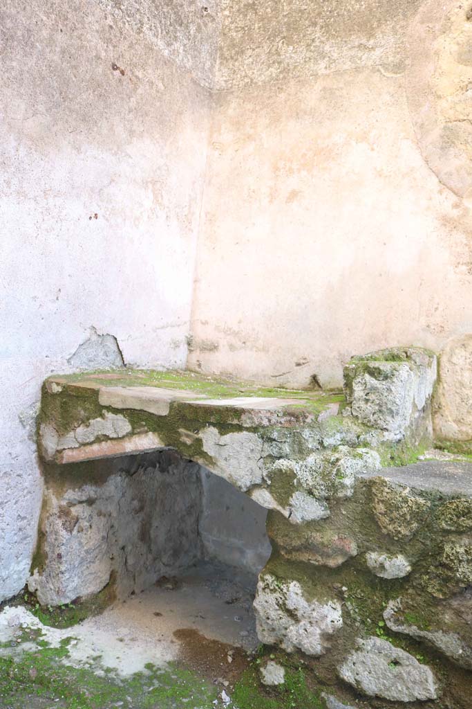 IX.1.4 Pompeii. December 2018.
Underneath hearth in south-east corner. Photo courtesy of Aude Durand.