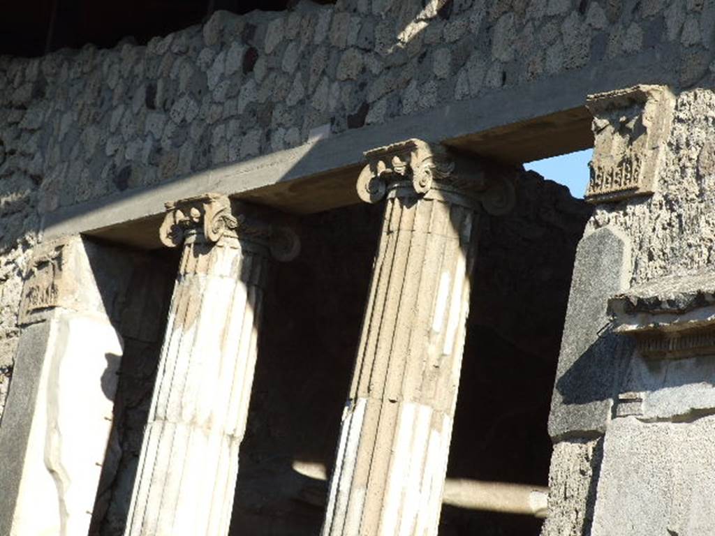IX.1.20 Pompeii. December 2006. Capitals on east side of atrium.