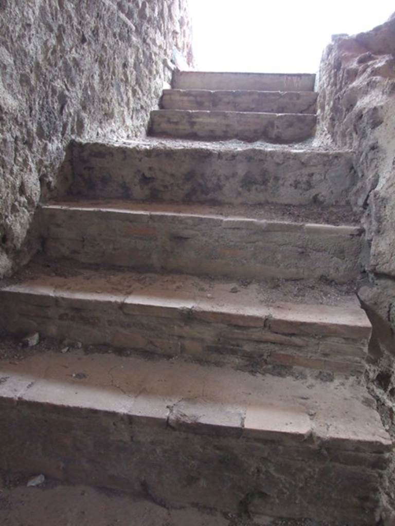 IX.1.20 Pompeii. December 2007. Room 16. Staircase to upper floor.