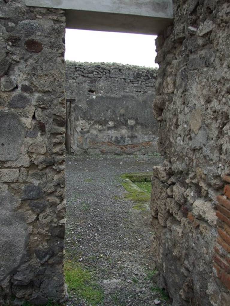 IX.1.22 House of M. Epidi Sabini. December 2007. Looking south from room 29 into room 27, second atrium.