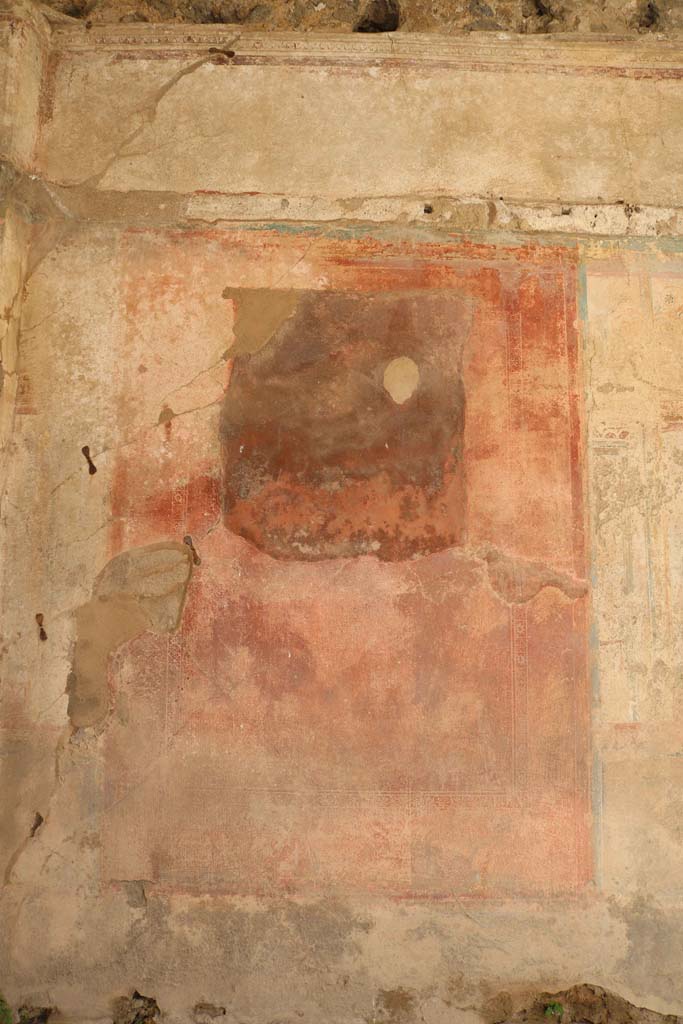 IX.2.5 Pompeii. December 2018.
Central panel from south wall of triclinium. Photo courtesy of Aude Durand.
