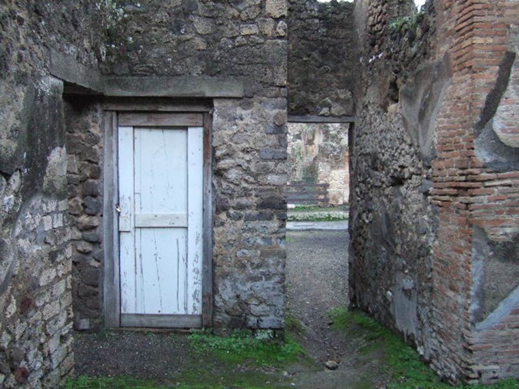 IX.2.5 Pompeii. December 2005. Looking west from garden.
