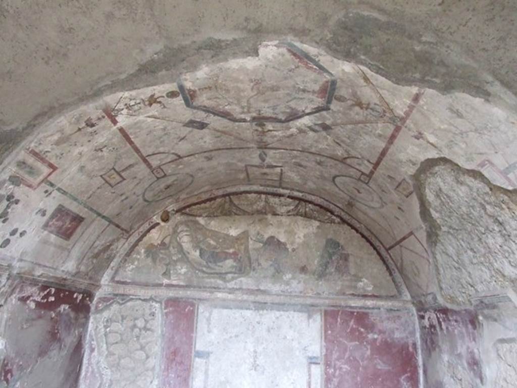 IX.2.10. Pompeii. December 2007. Tablinum, with vaulted ceiling.
For description of the painted ceiling in this tablinum,
See Pompejanische Kopien aus Danemark, SAP No. 24, by M. Staub Gierow, (p. 231, cat. 277)