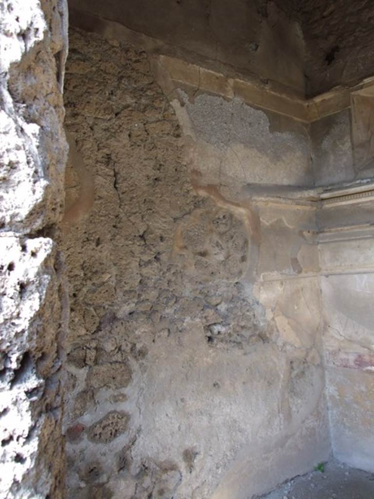 IX.2.17 Pompeii. March 2009. Room 2, Cubiculum. North wall.