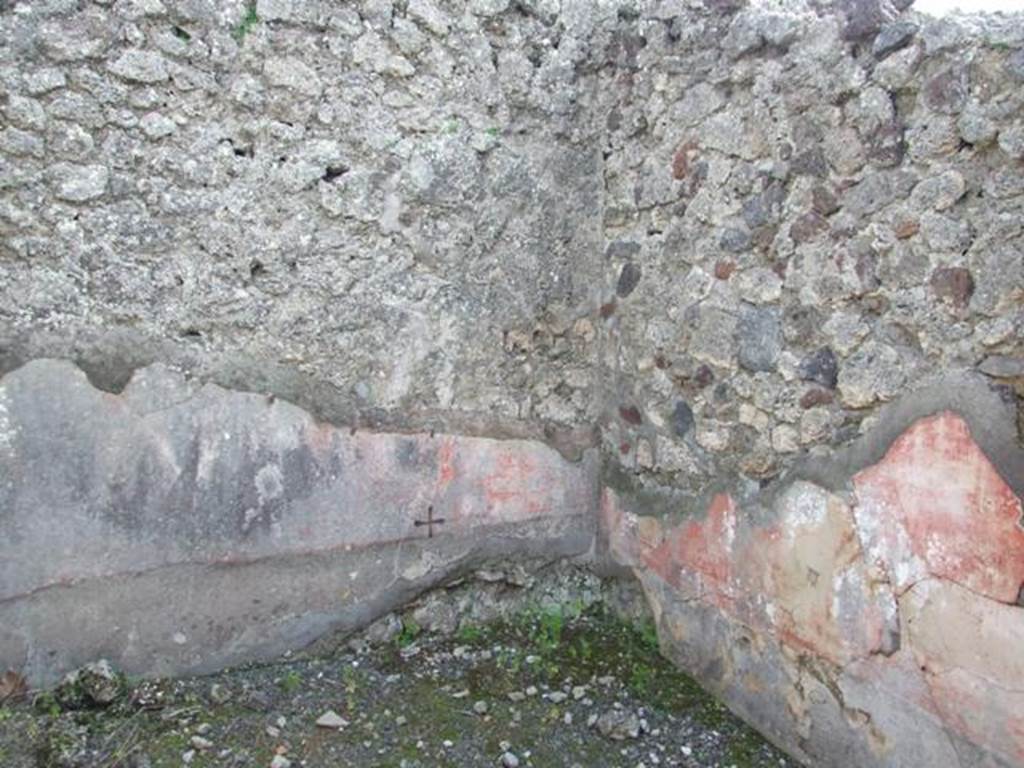IX.2.18 Pompeii. March 2009. Room 6. Cubiculum, South west corner.