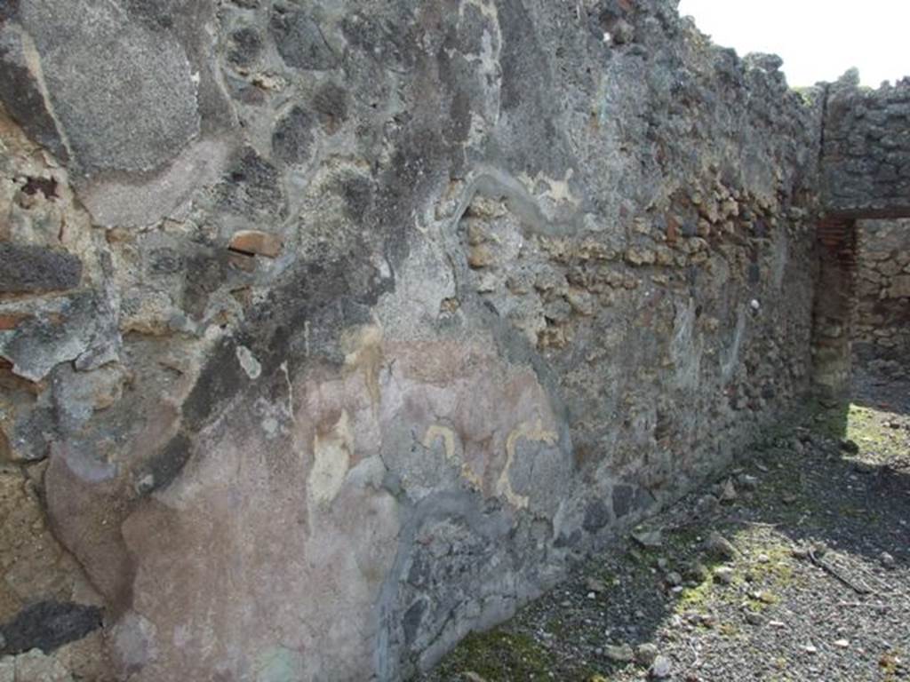 IX.2.18 Pompeii. March 2009. Room 11. Garden area. Looking west along the South wall of the Portico.