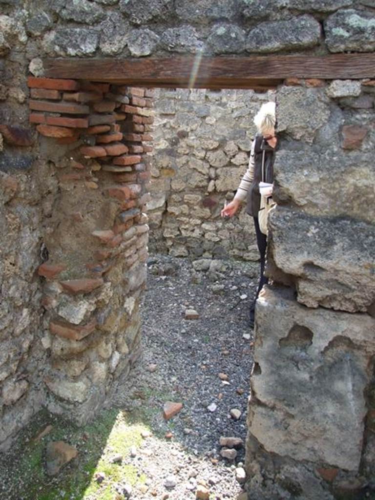 IX.2.18 Pompeii. March 2009. Doorway to Room 8, Kitchen.
