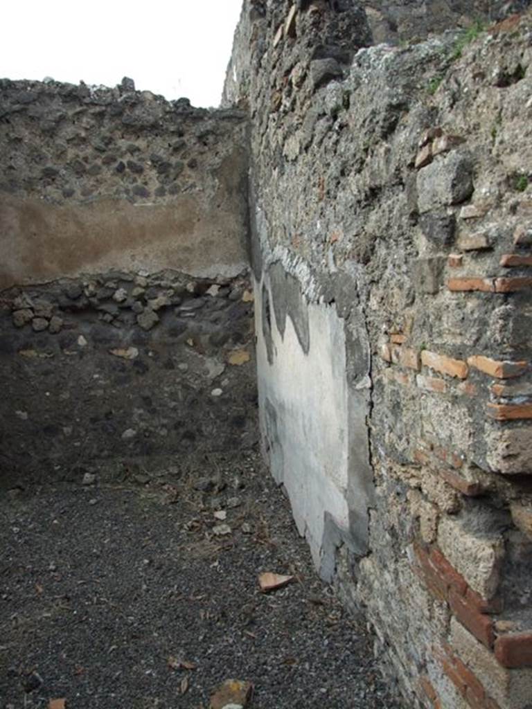IX.2.21 Pompeii. March 2009. Room 14. North east corner.