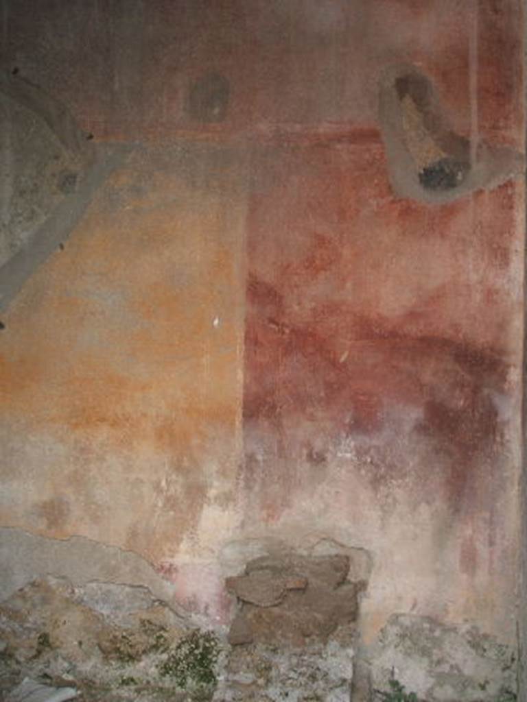 IX.2.21 Pompeii. May 2005. South wall at west end.